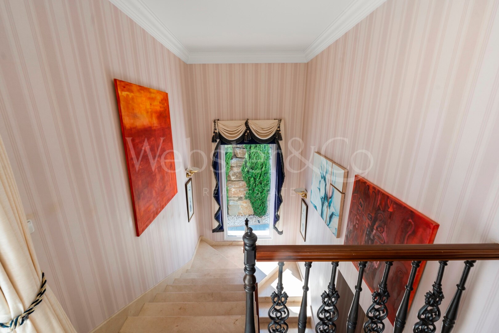 Villa Alto - Prestigious Home in El Herrojo