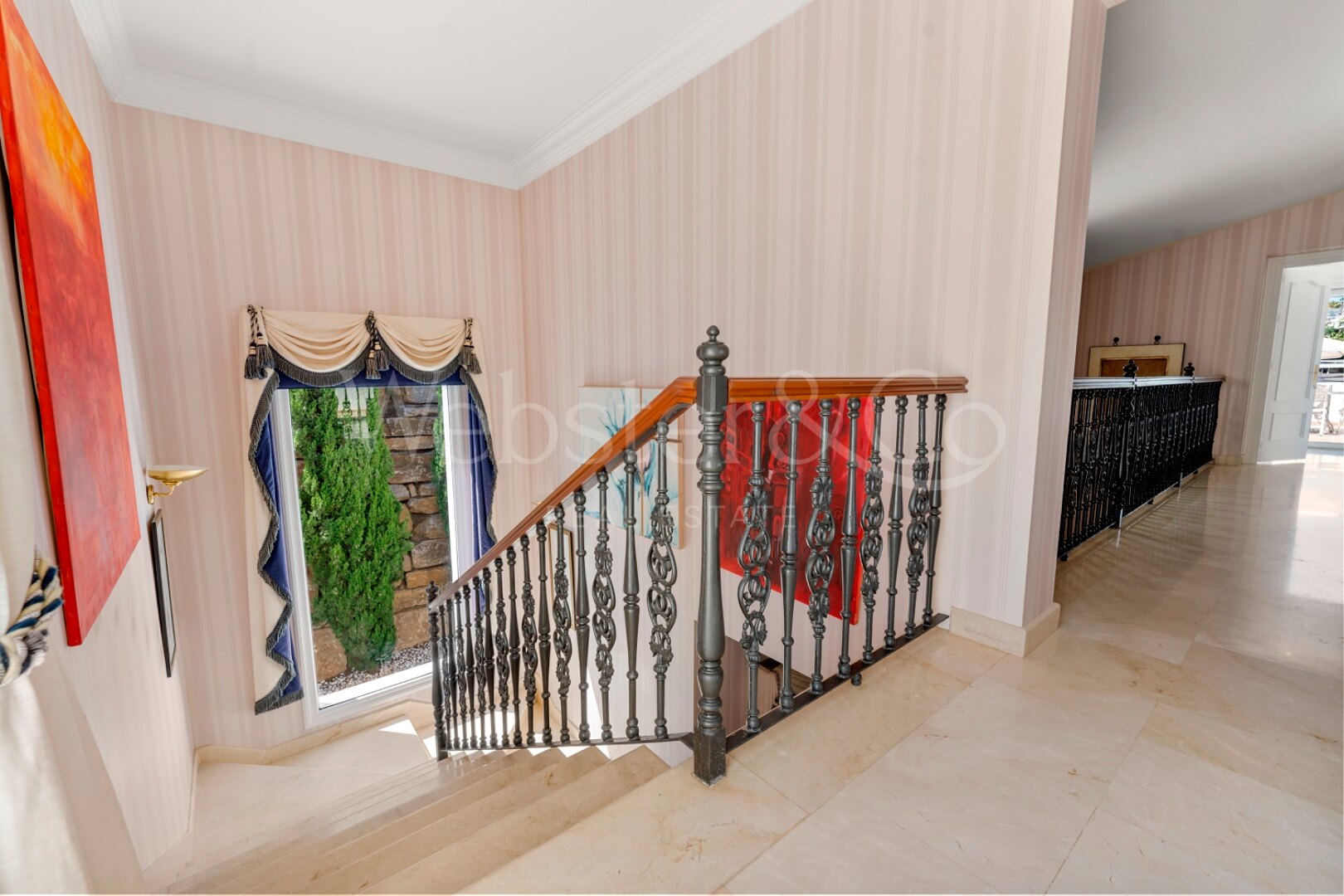 Villa Alto - Prestigious Home in El Herrojo