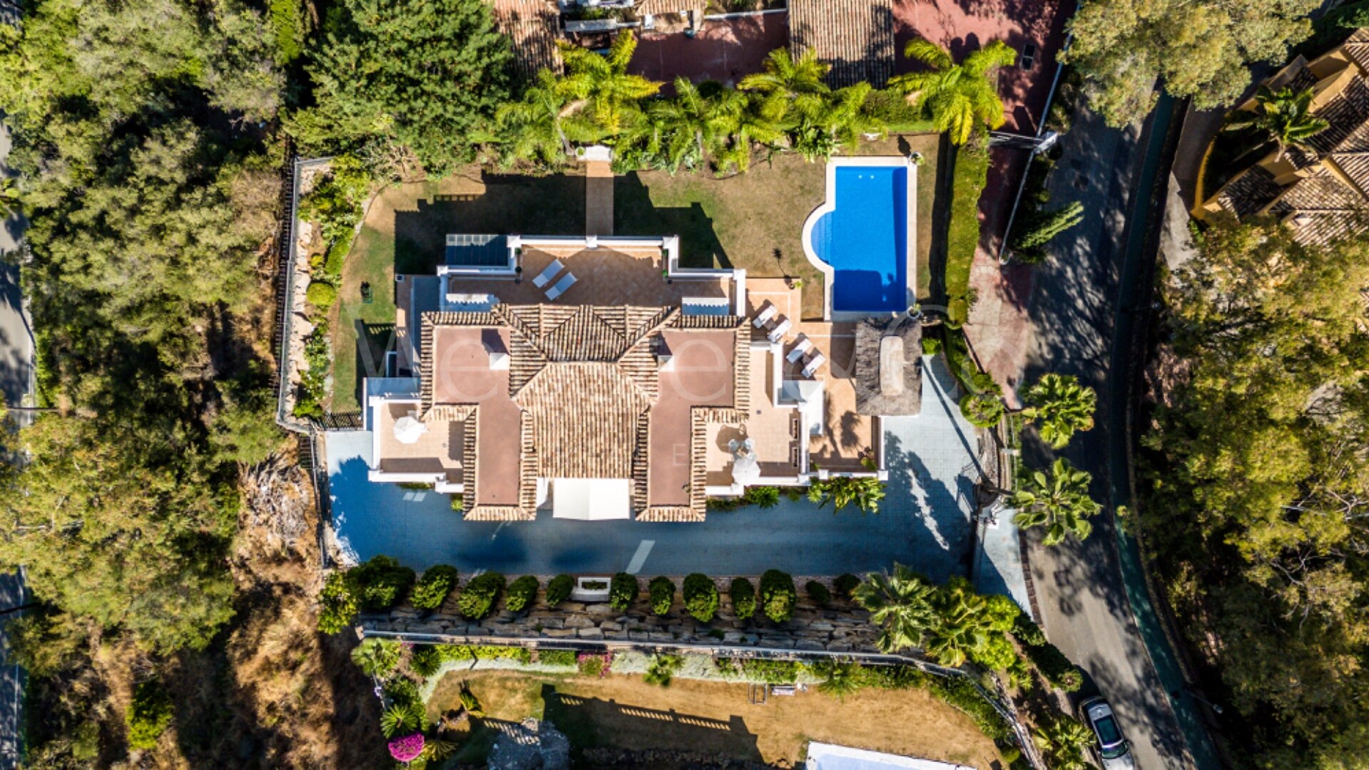 Villa Alto - Prestigious Home in El Herrojo