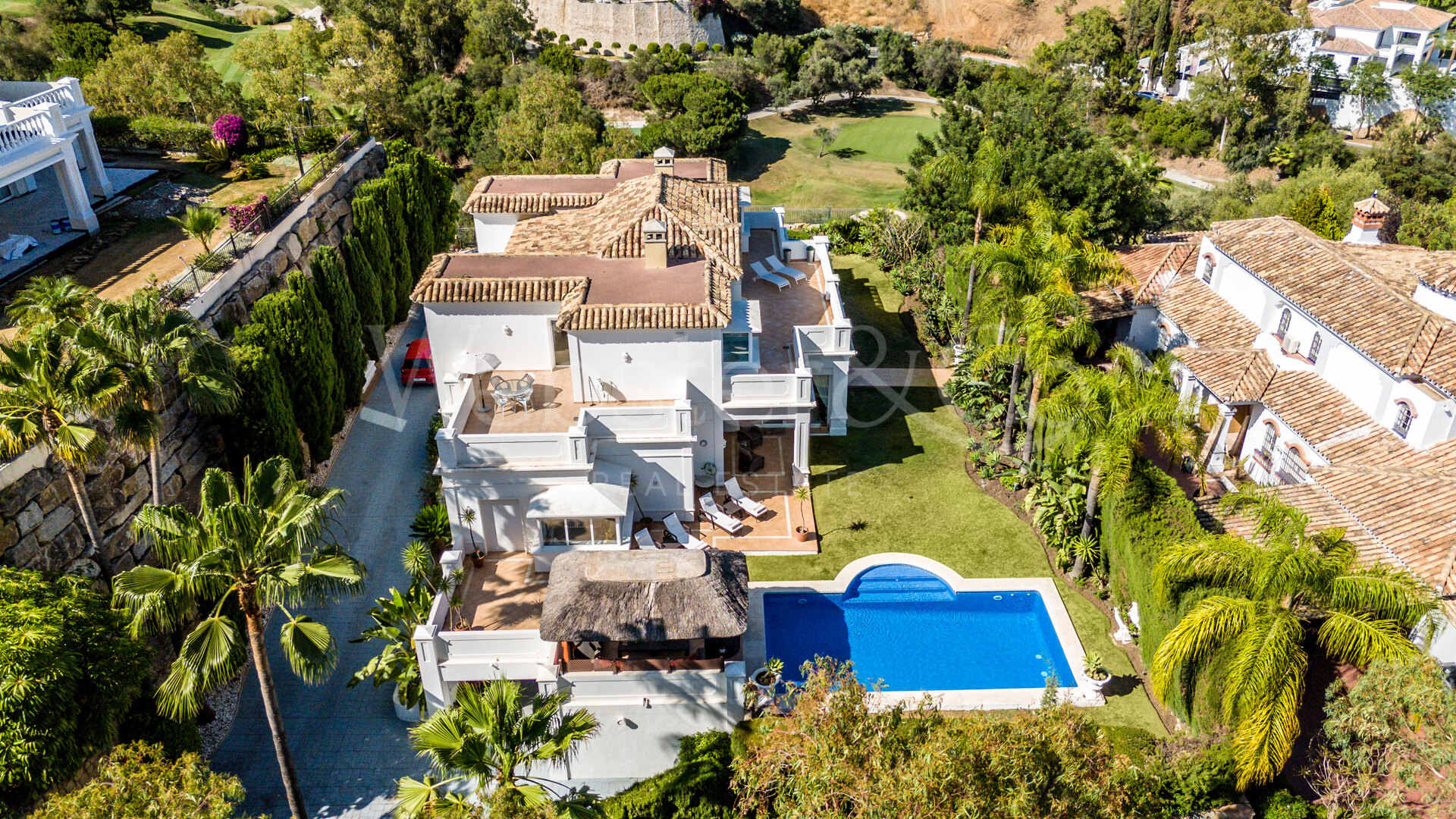Villa Alto - Prestigious Home in El Herrojo