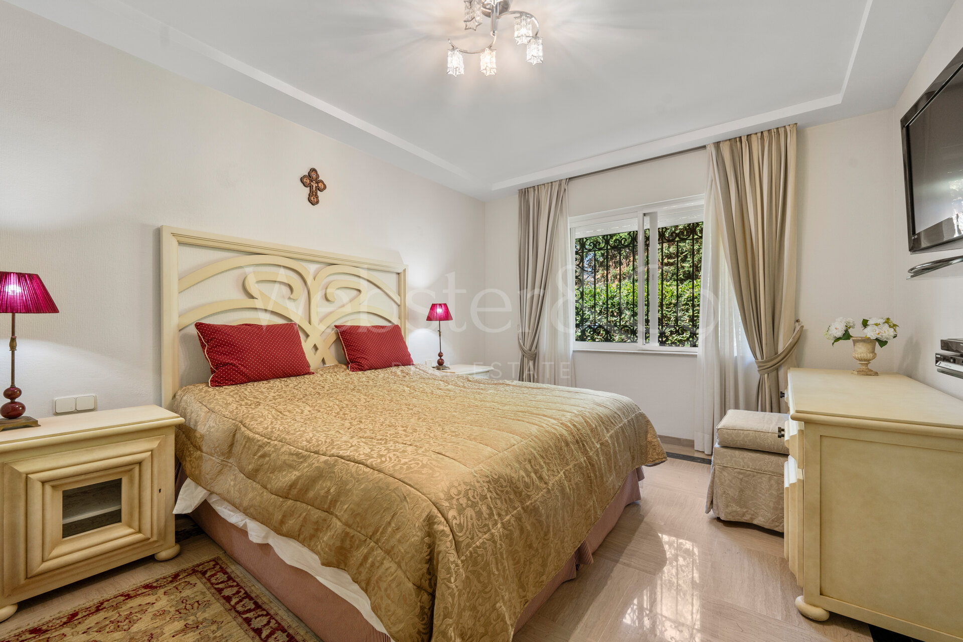 Villa Serena - Regal Luxury in Benamara