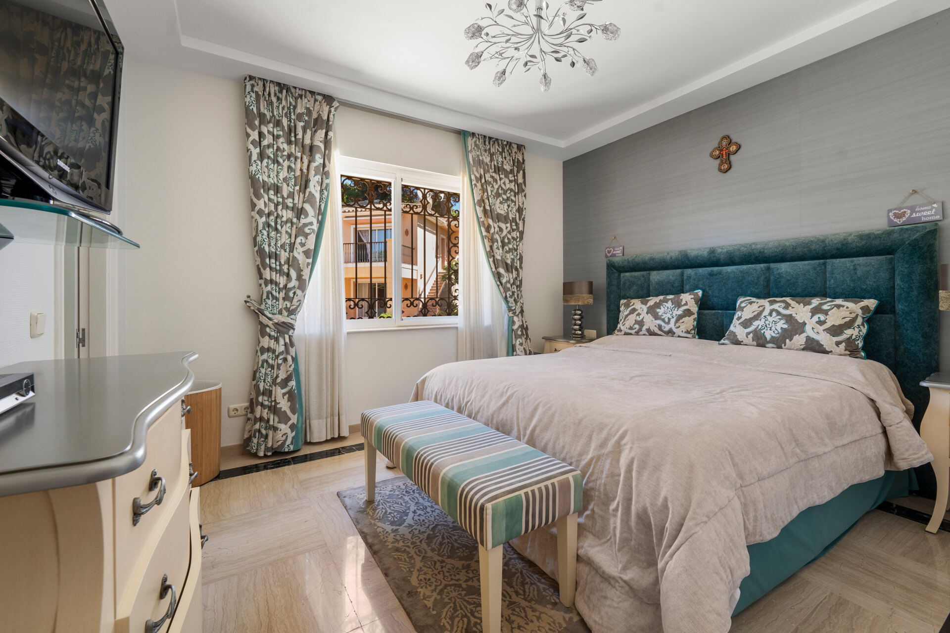 Dynamic 9 bedroom residence takes its beachfront position elegantly on the New Golden Mile