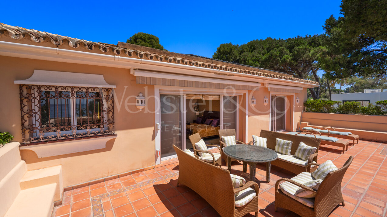 Villa Serena - Regal Luxury in Benamara