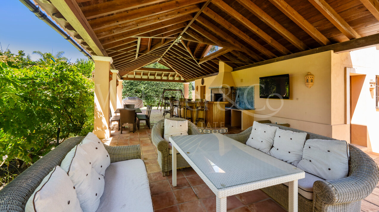 Villa Serena - Regal Luxury in Benamara