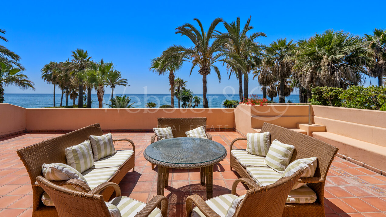 Villa Serena - Regal Luxury in Benamara