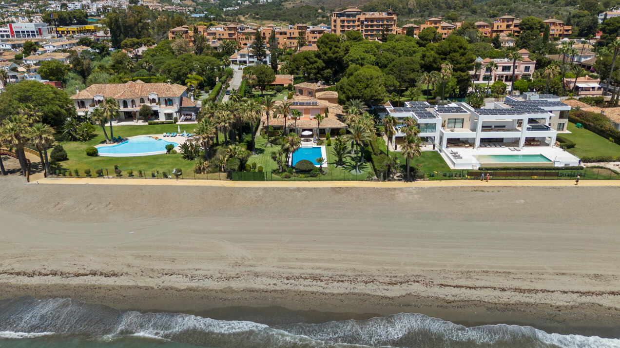 Dynamic 9 bedroom residence takes its beachfront position elegantly on the New Golden Mile