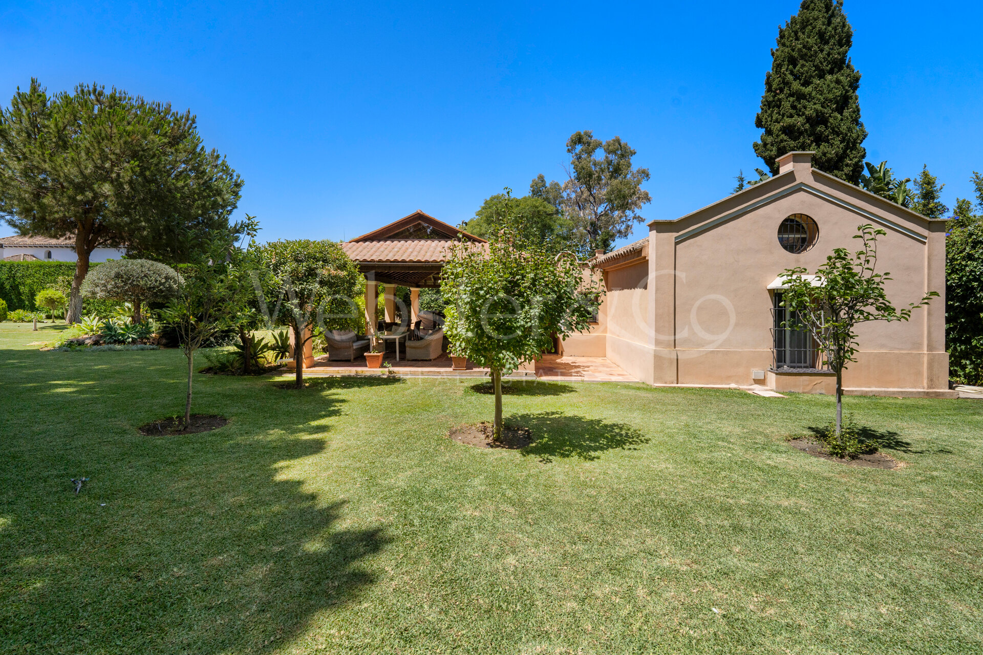 Villa Serena - Regal Luxury in Benamara