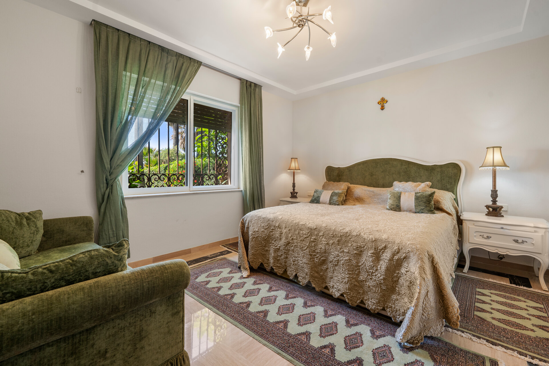 Dynamic 9 bedroom residence takes its beachfront position elegantly on the New Golden Mile