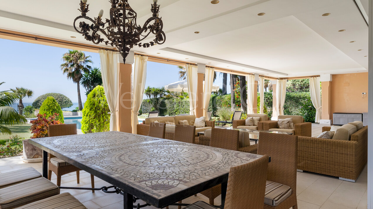 Villa Serena - Regal Luxury in Benamara