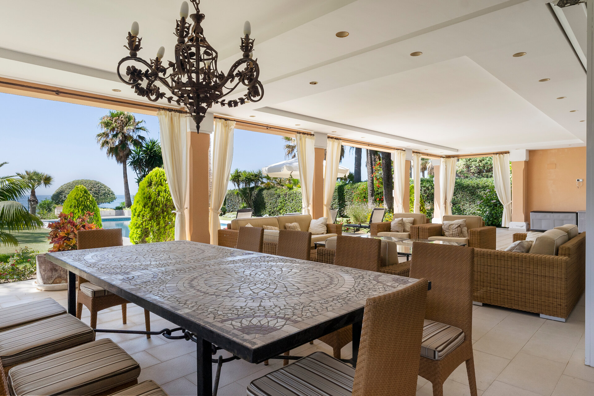 Dynamic 9 bedroom residence takes its beachfront position elegantly on the New Golden Mile