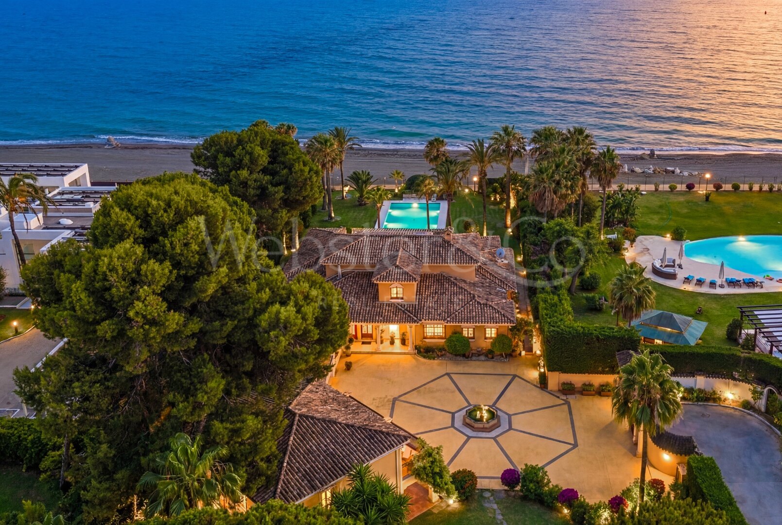 Villa Serena - Regal Luxury in Benamara