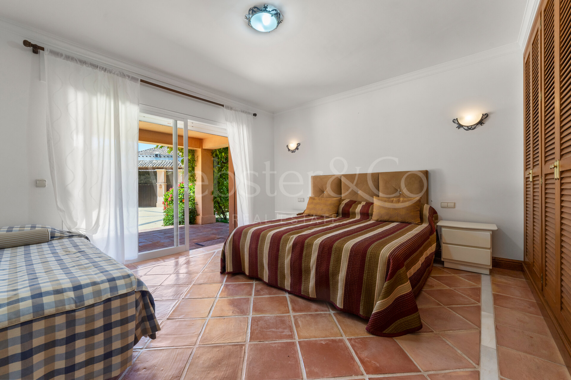 Villa Serena - Regal Luxury in Benamara