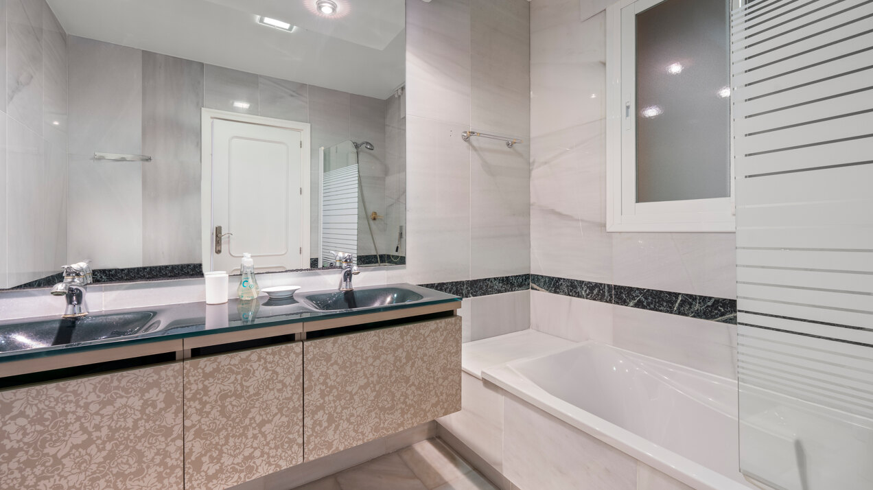 Dynamic 9 bedroom residence takes its beachfront position elegantly on the New Golden Mile