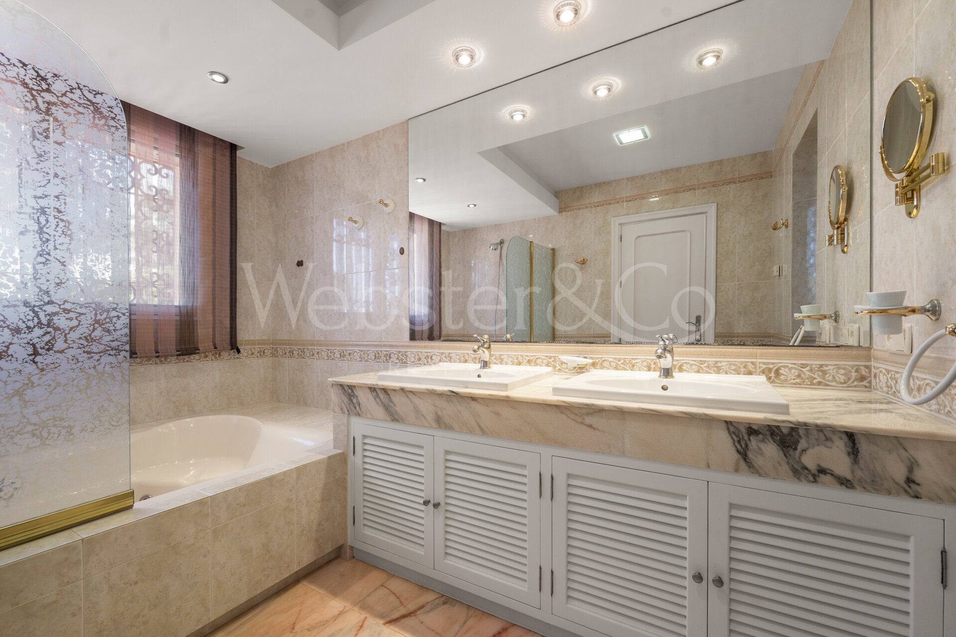 Villa Serena - Regal Luxury in Benamara