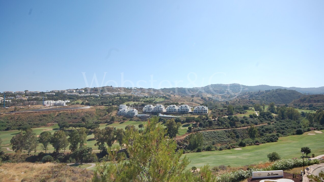 Moderna villa contemporánea de 3 dormitorios con increíbles vistas al golf en el borde de La Cala