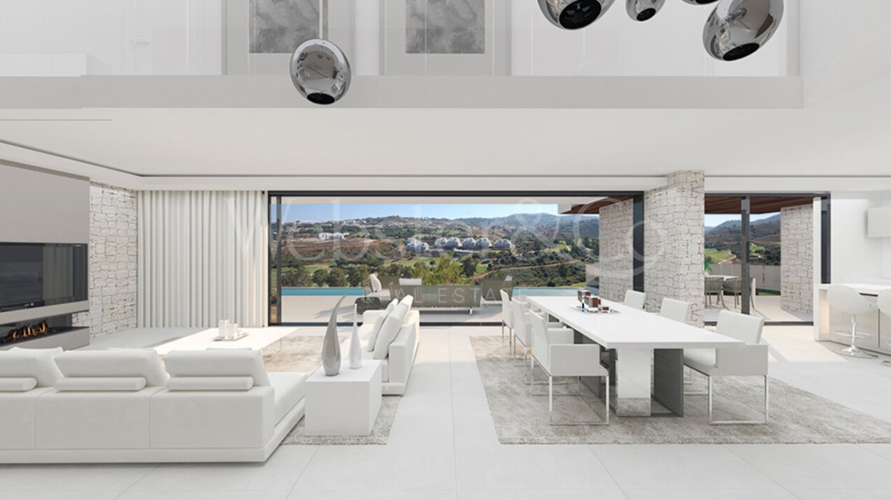 Elegancia moderna a un paso de los fairways de La Cala