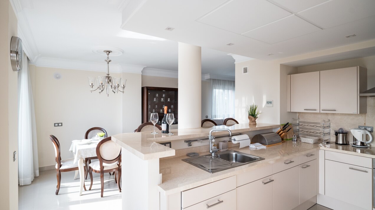 Stunning south facing duplex penthouse in sought after urbanisation in Estepona