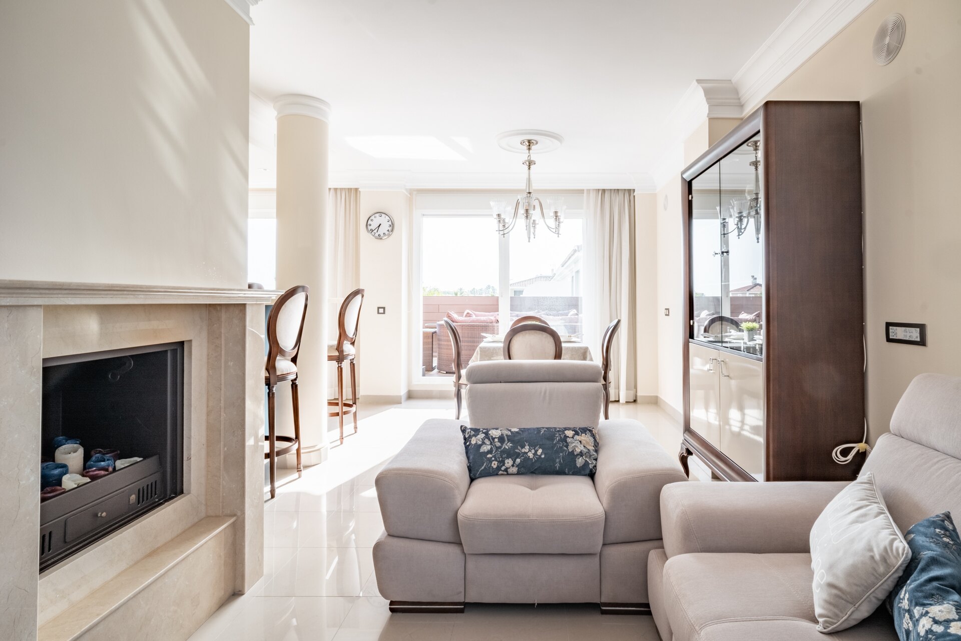 Stunning south facing duplex penthouse in sought after urbanisation in Estepona