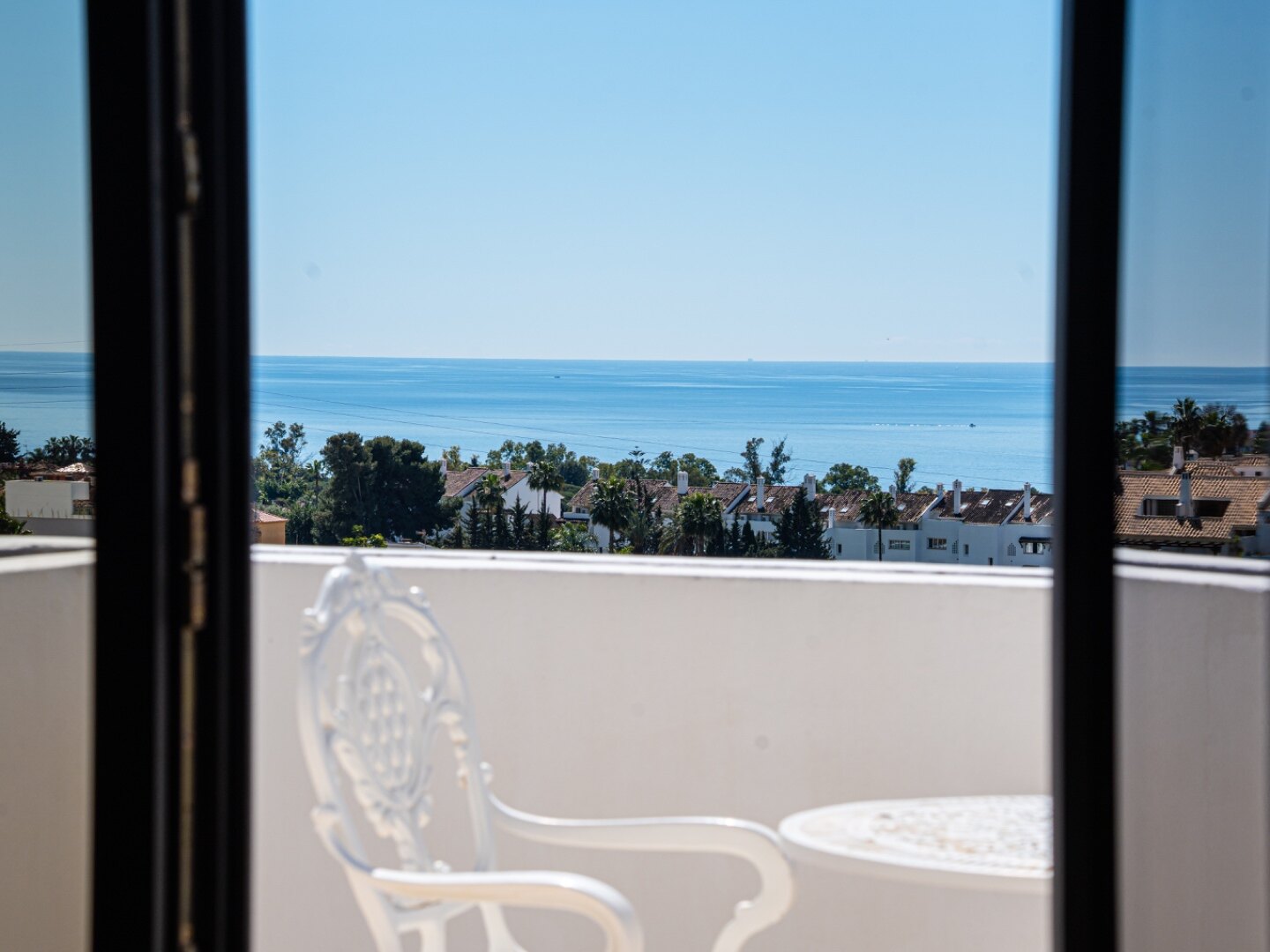 Incredible 4 bedroom duplex penthouse within prestigious gated community offers stunning views
