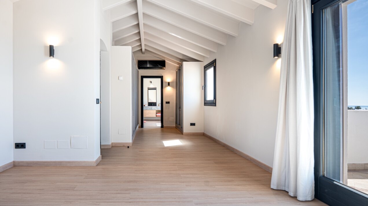 Incredible 4 bedroom duplex penthouse within prestigious gated community offers stunning views