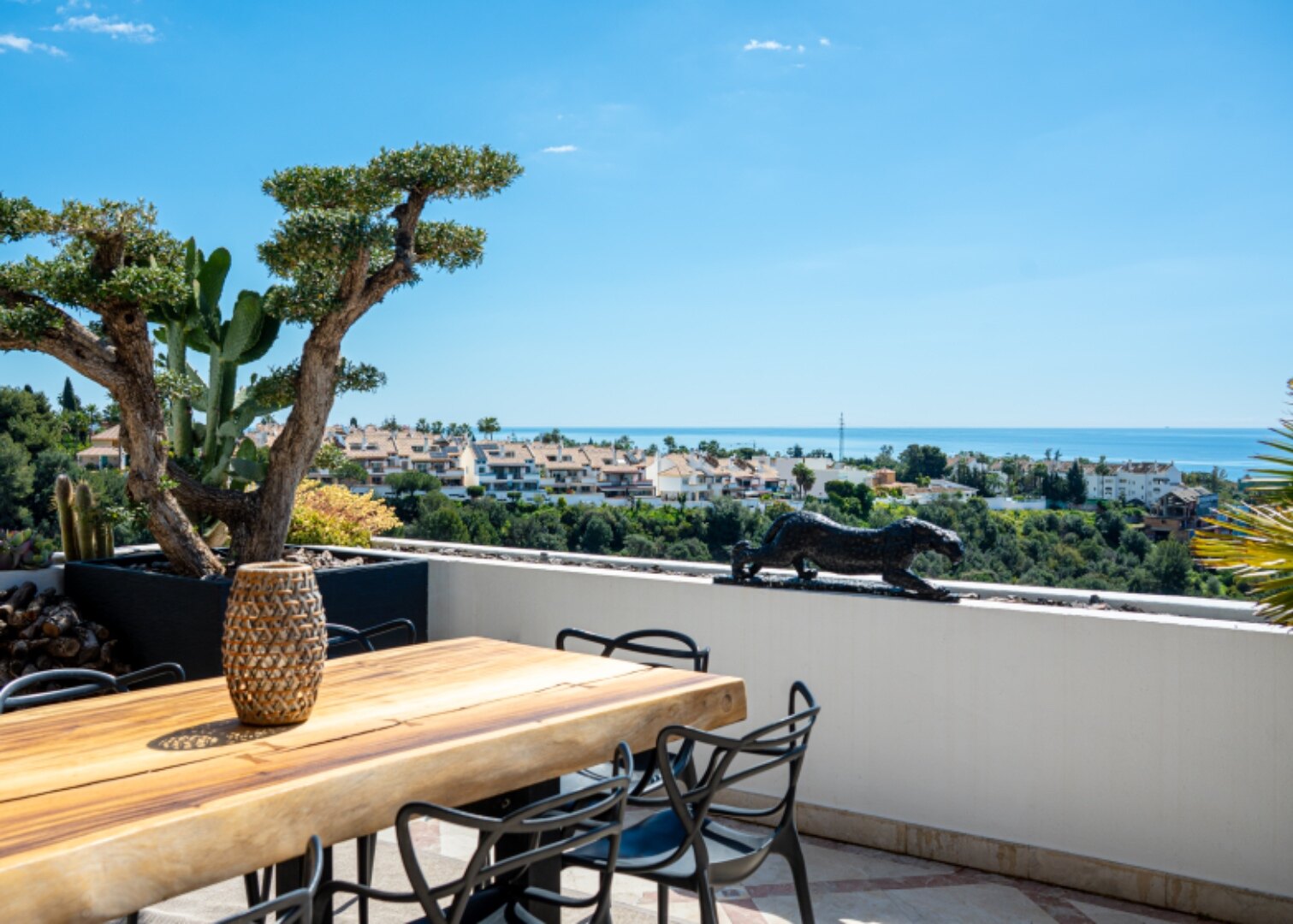 Incredible 4 bedroom duplex penthouse within prestigious gated community offers stunning views
