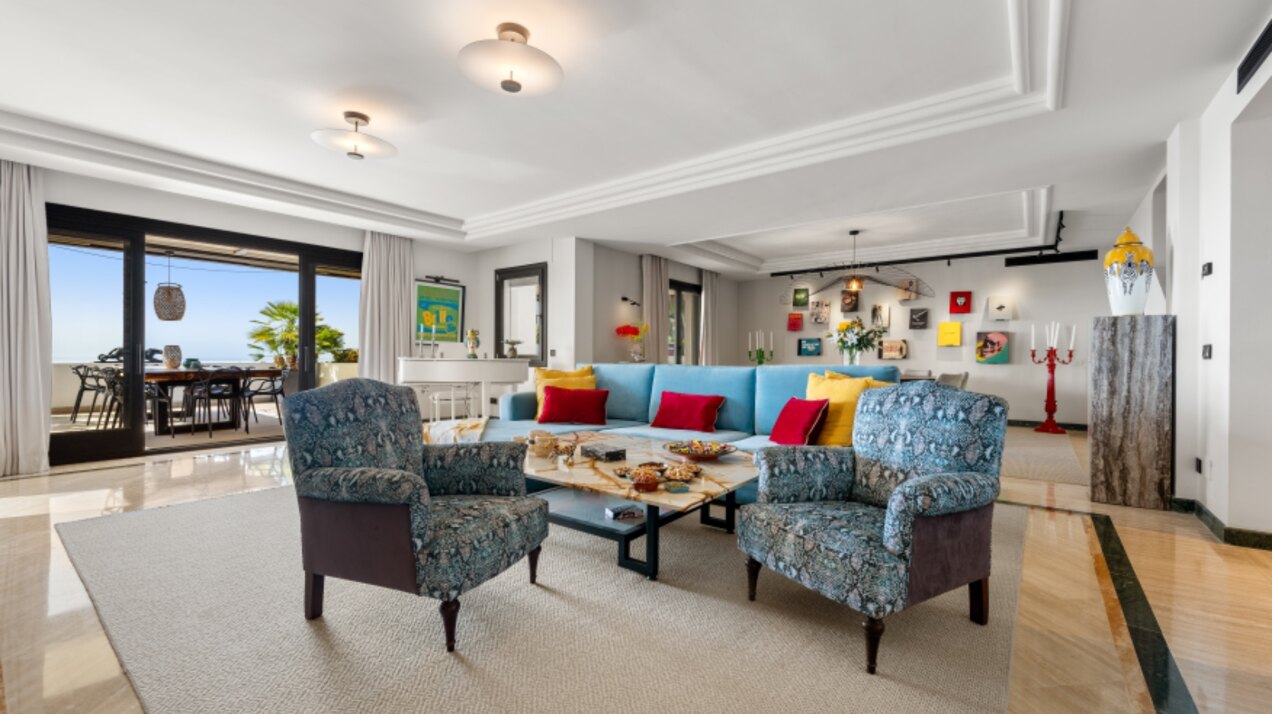 Incredible 4 bedroom duplex penthouse within prestigious gated community offers stunning views