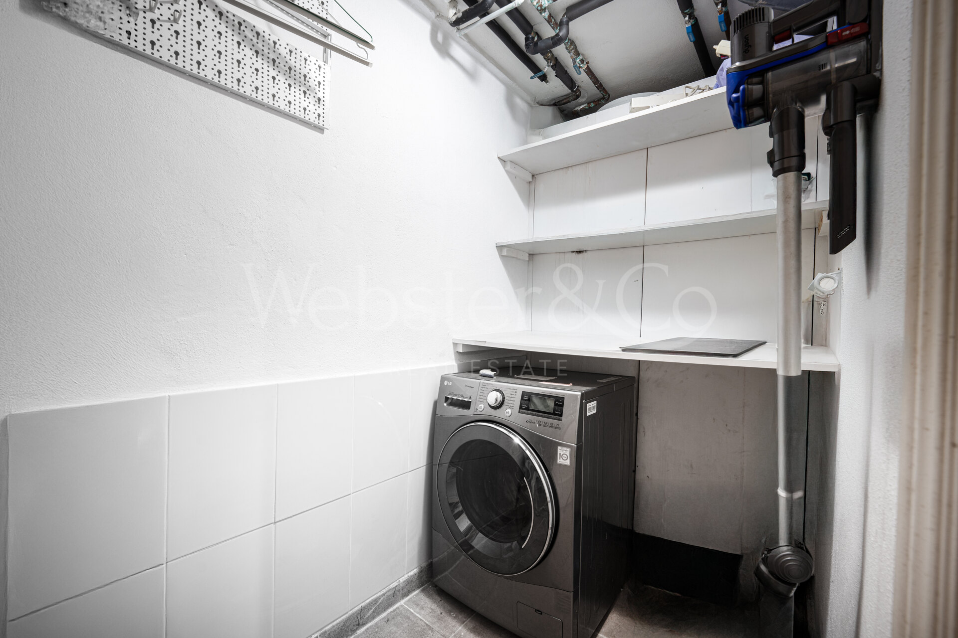 Casa adosada en enclave de élite, tranquilo y distinguido