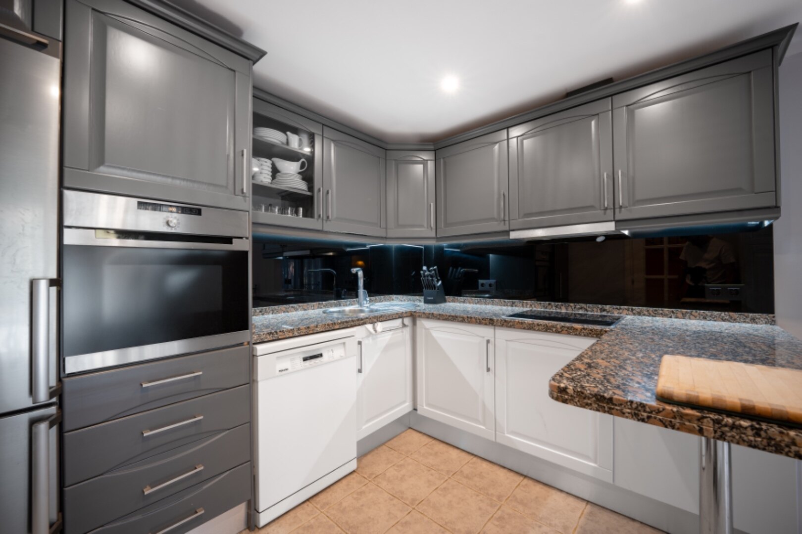 Stately 4 bedroom townhouse in quiet leafy streets in a renowned gated community is chic & welcoming