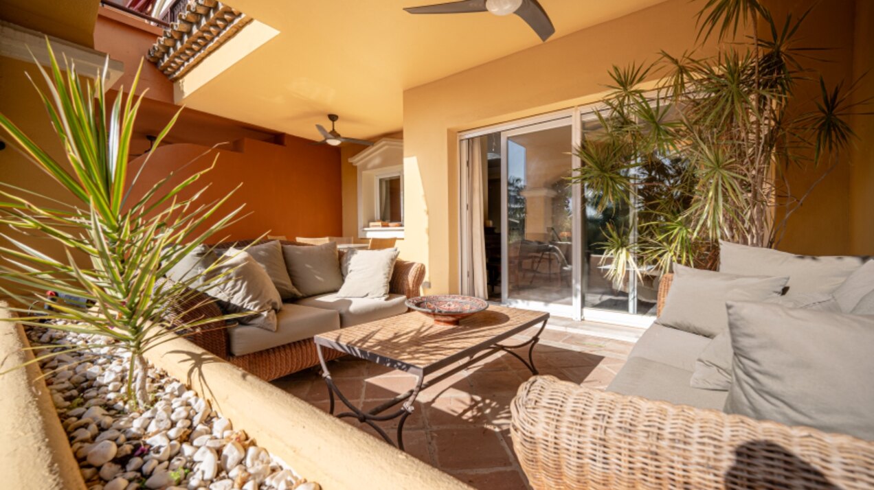 Stately 4 bedroom townhouse in quiet leafy streets in a renowned gated community is chic & welcoming