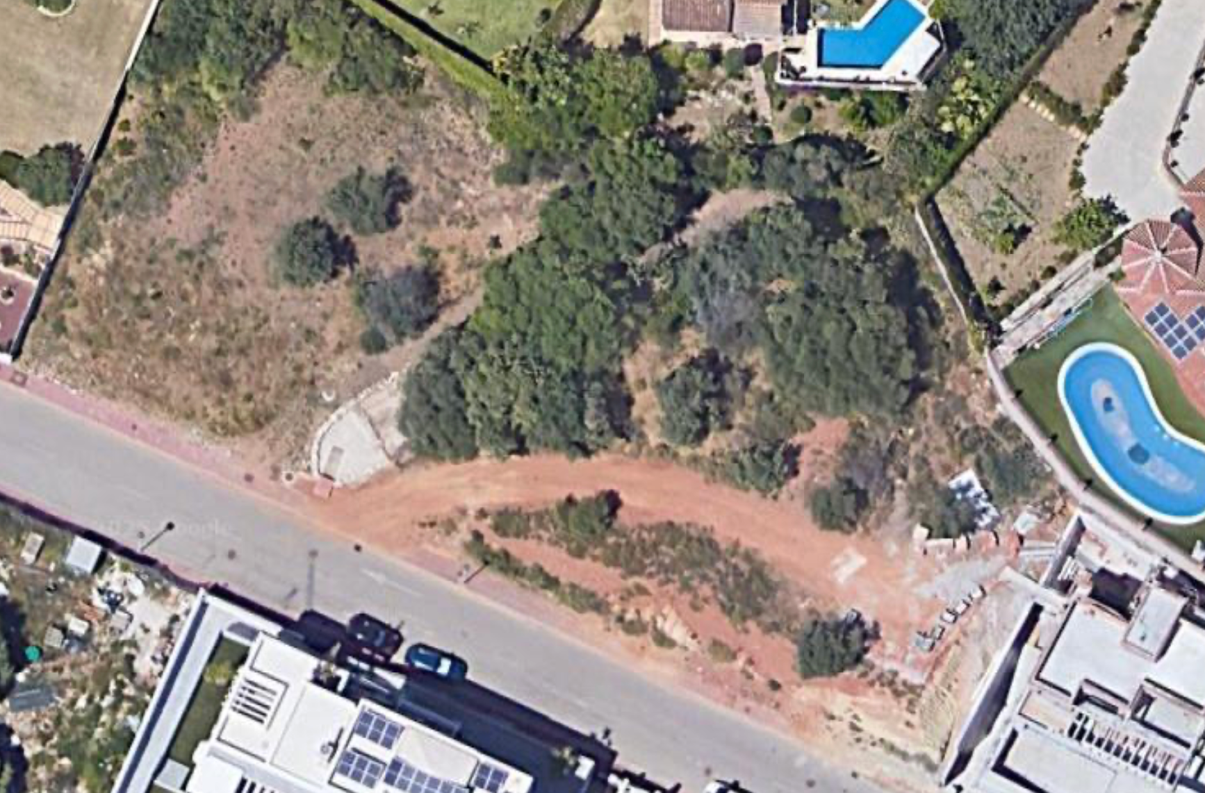 Parcela con luz verde para construir en Mijas – licencia incluida