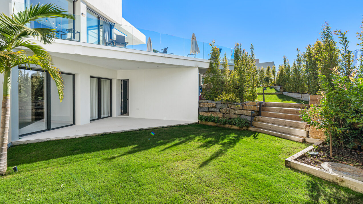 Elegant, chic and impressive - this 4 bedroom villa within a gated community embodies modernity