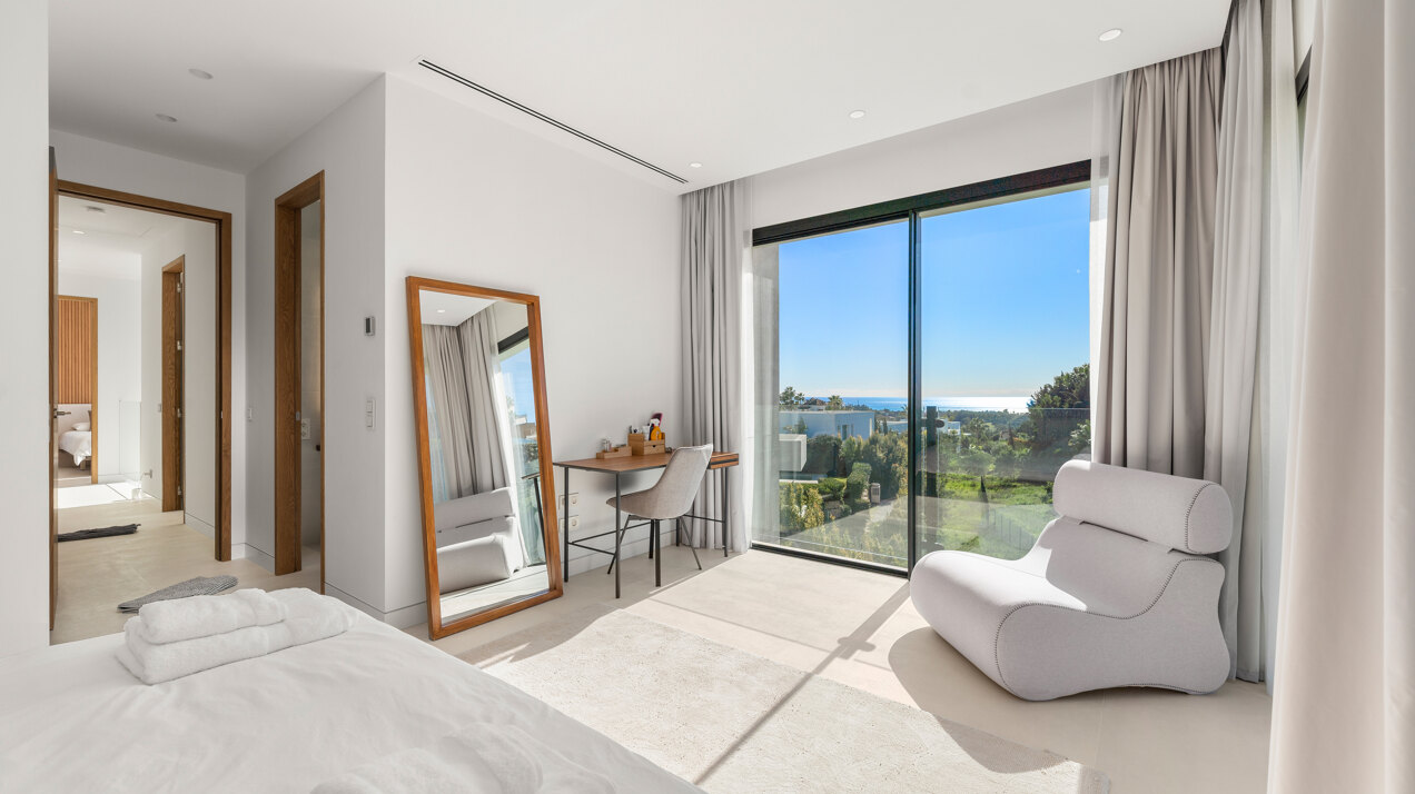 Elegant, chic and impressive - this 4 bedroom villa within a gated community embodies modernity
