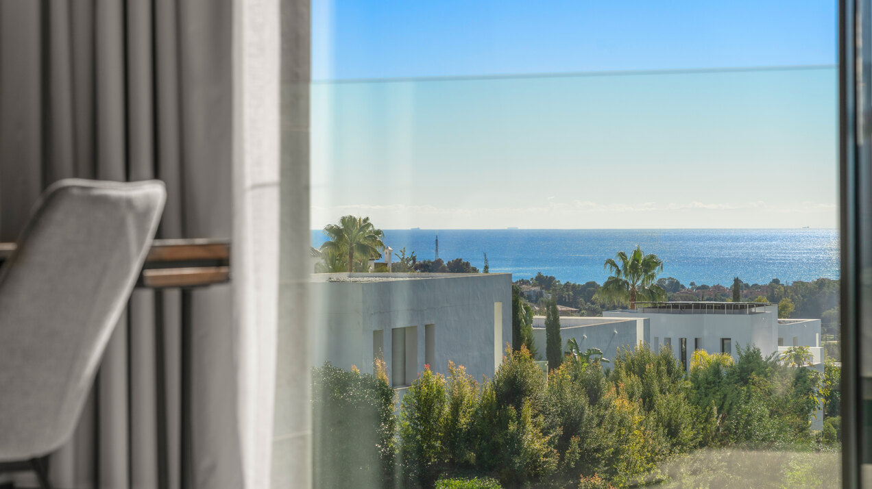 Elegant, chic and impressive - this 4 bedroom villa within a gated community embodies modernity