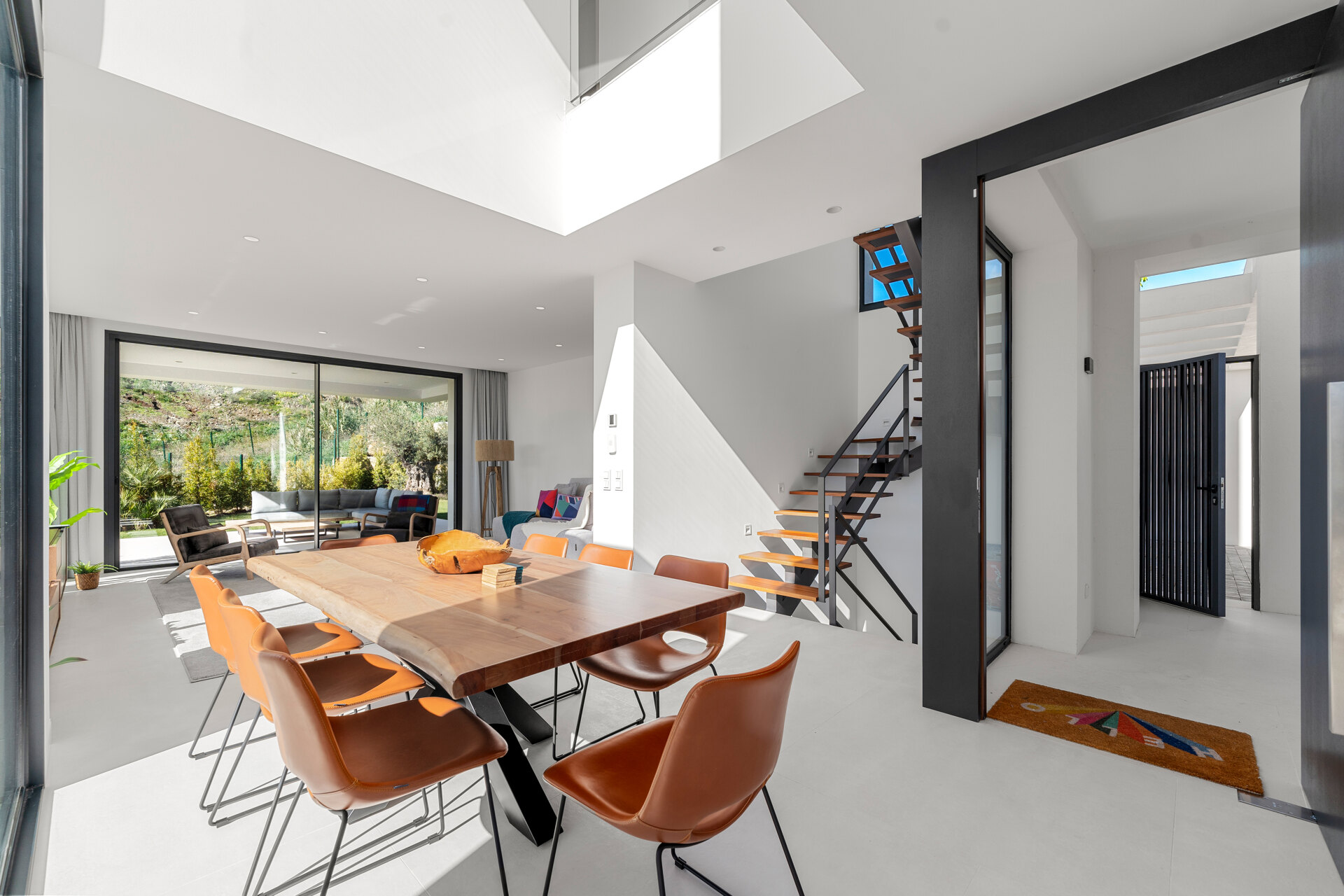 Elegant, chic and impressive - this 4 bedroom villa within a gated community embodies modernity