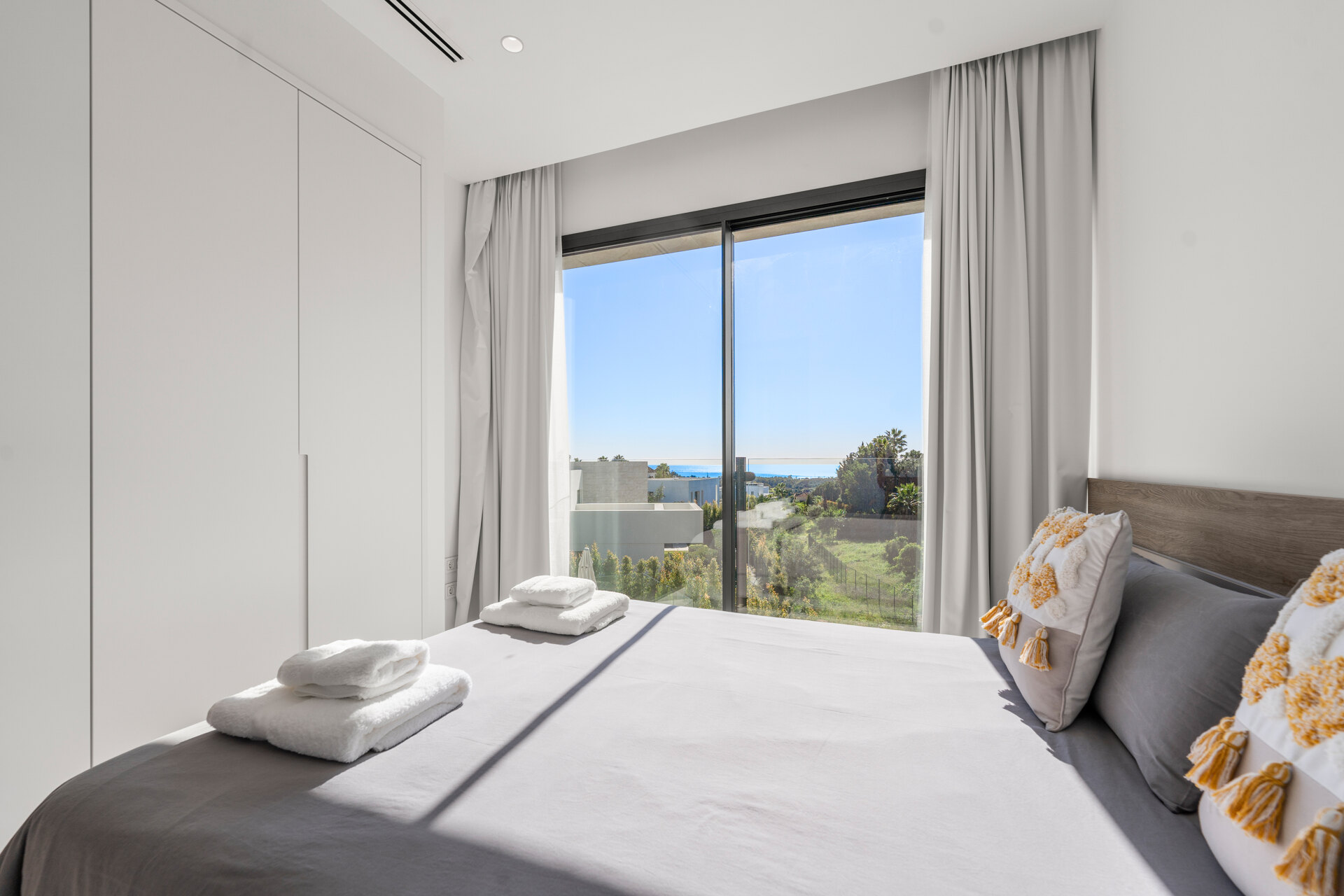 Elegant, chic and impressive - this 4 bedroom villa within a gated community embodies modernity