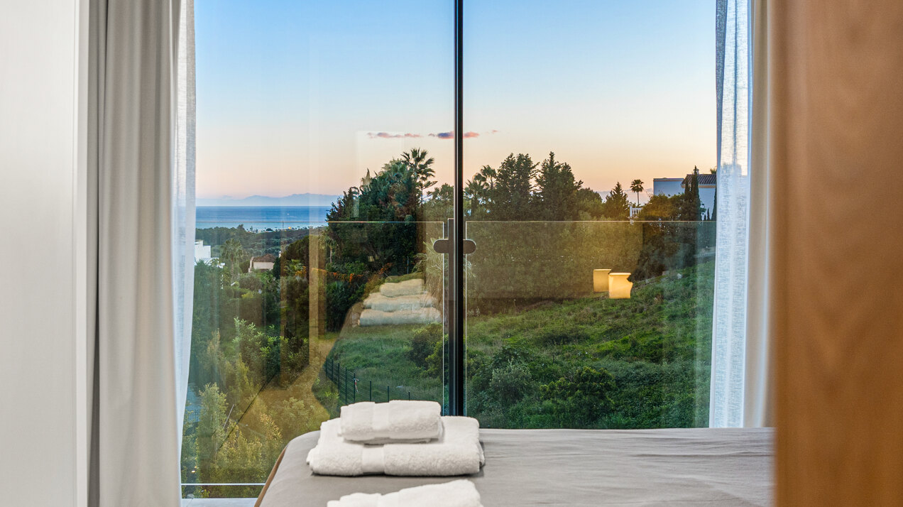 Elegant, chic and impressive - this 4 bedroom villa within a gated community embodies modernity