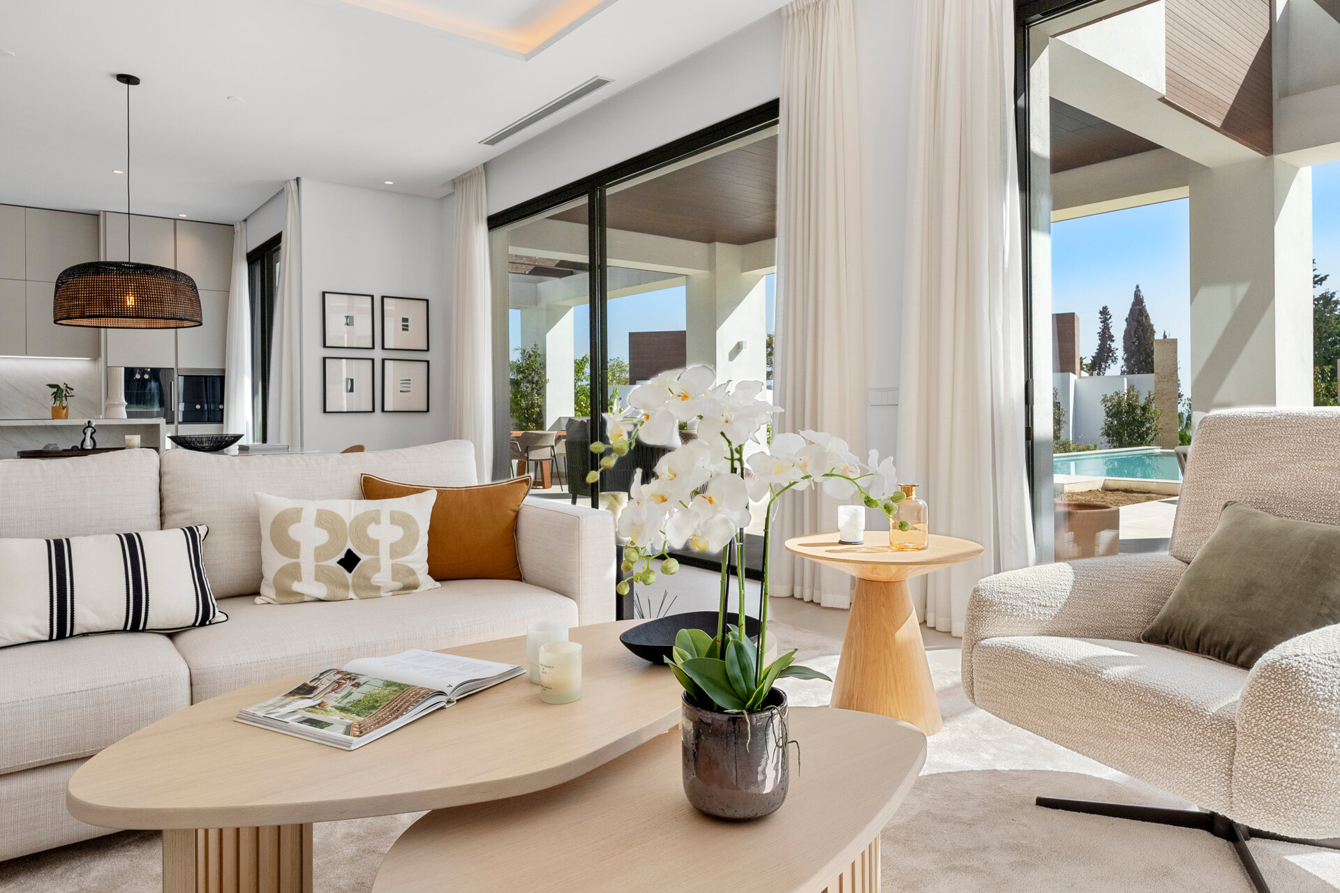 Understated elegant 4 bed villa nestled in luxury community on Marbellas Golden Mile