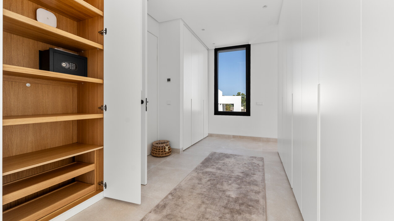 Understated elegant 4 bed villa nestled in luxury community on Marbellas Golden Mile