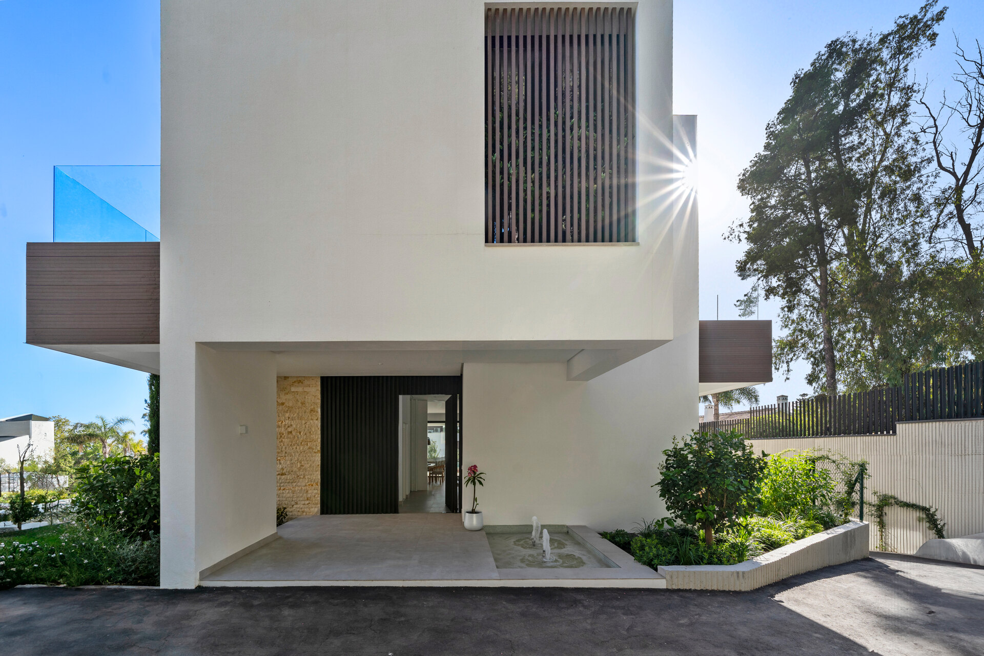 Understated elegant 4 bed villa nestled in luxury community on Marbellas Golden Mile