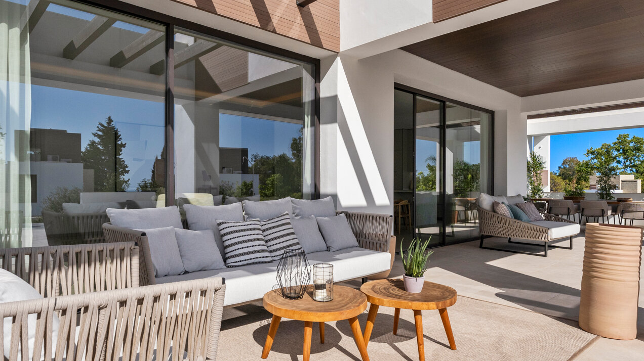 Understated elegant 4 bed villa nestled in luxury community on Marbellas Golden Mile