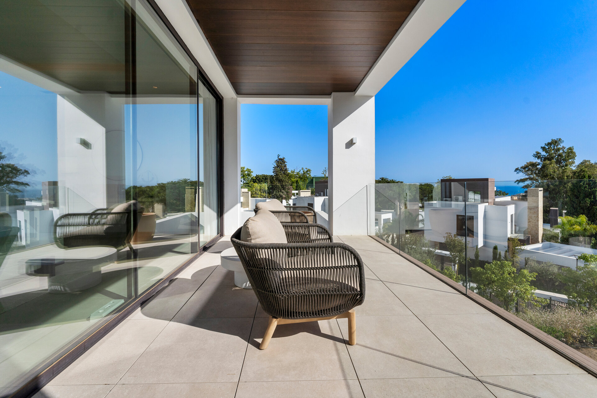 Understated elegant 4 bed villa nestled in luxury community on Marbellas Golden Mile