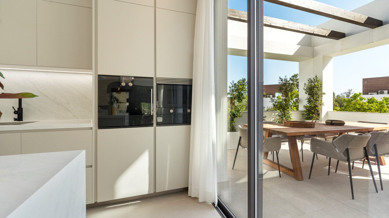 Understated elegant 4 bed villa nestled in luxury community on Marbellas Golden Mile