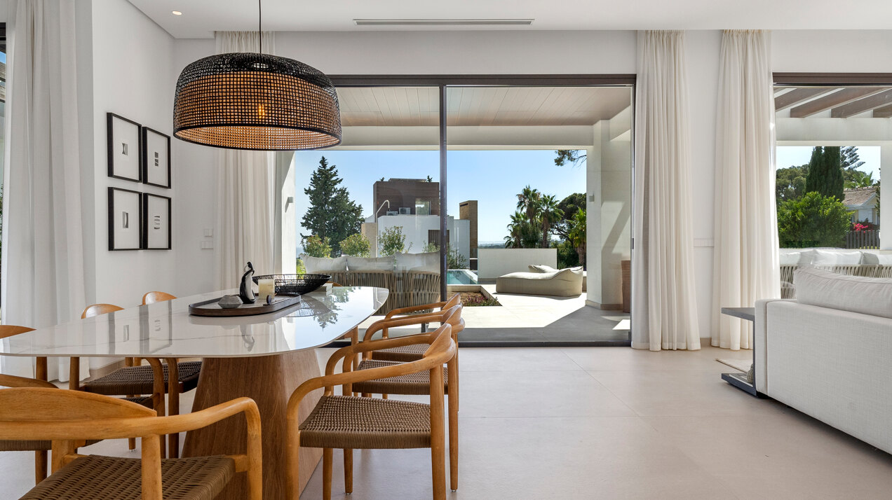 Understated elegant 4 bed villa nestled in luxury community on Marbellas Golden Mile