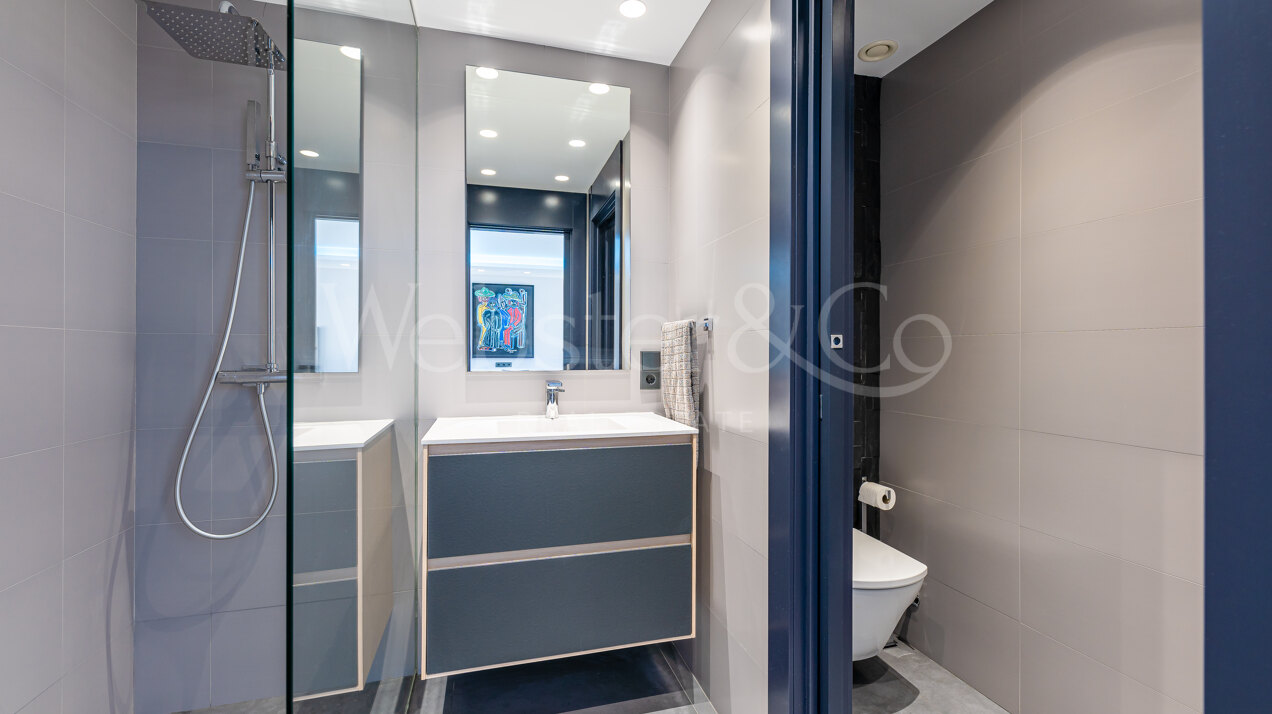 Villa Beachside - Stunning Home in Mijas Costa