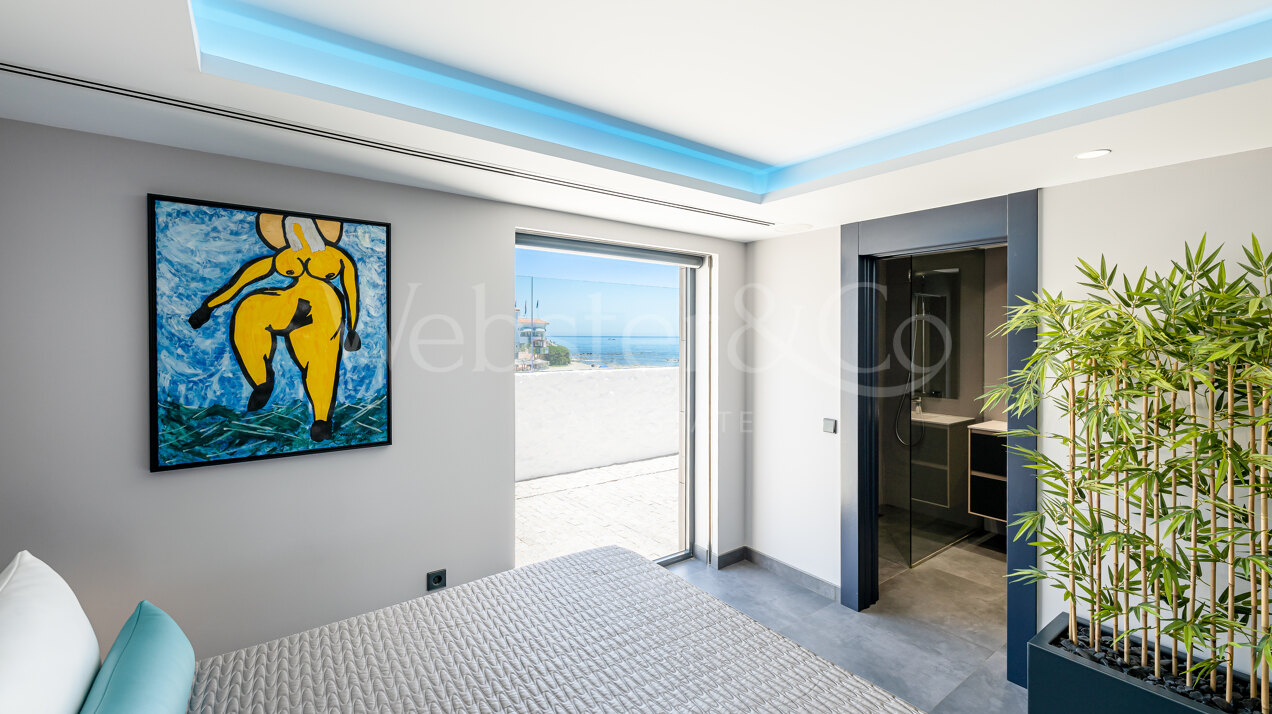 Villa Beachside - Stunning Home in Mijas Costa