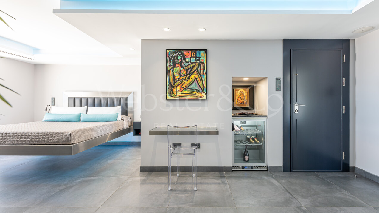 Villa Beachside - Stunning Home in Mijas Costa