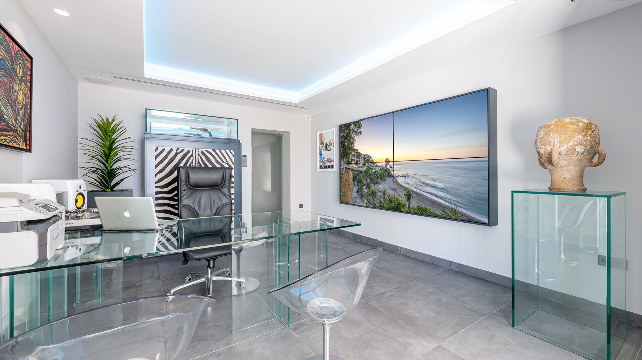 Stunning Front Line Beach Villa in Mijas Costa