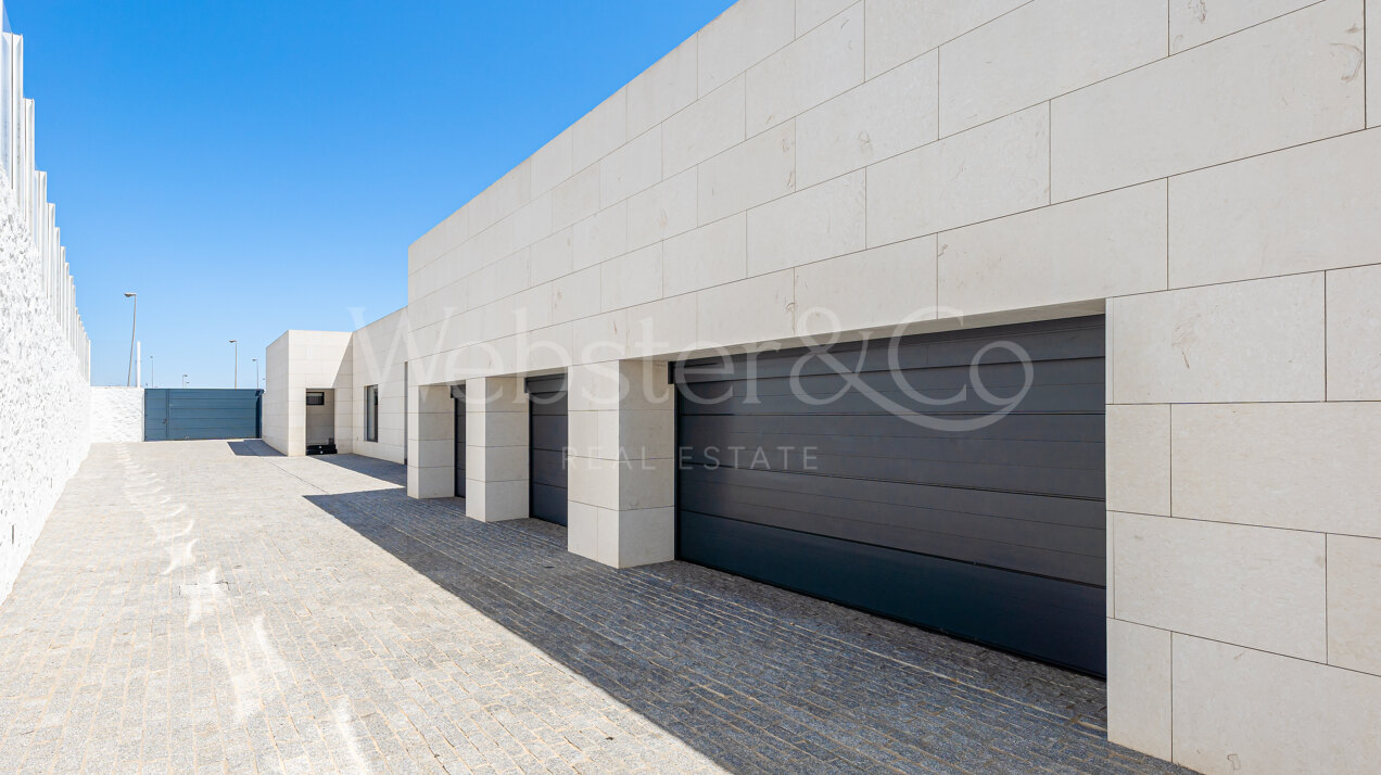 Villa Beachside - Stunning Home in Mijas Costa