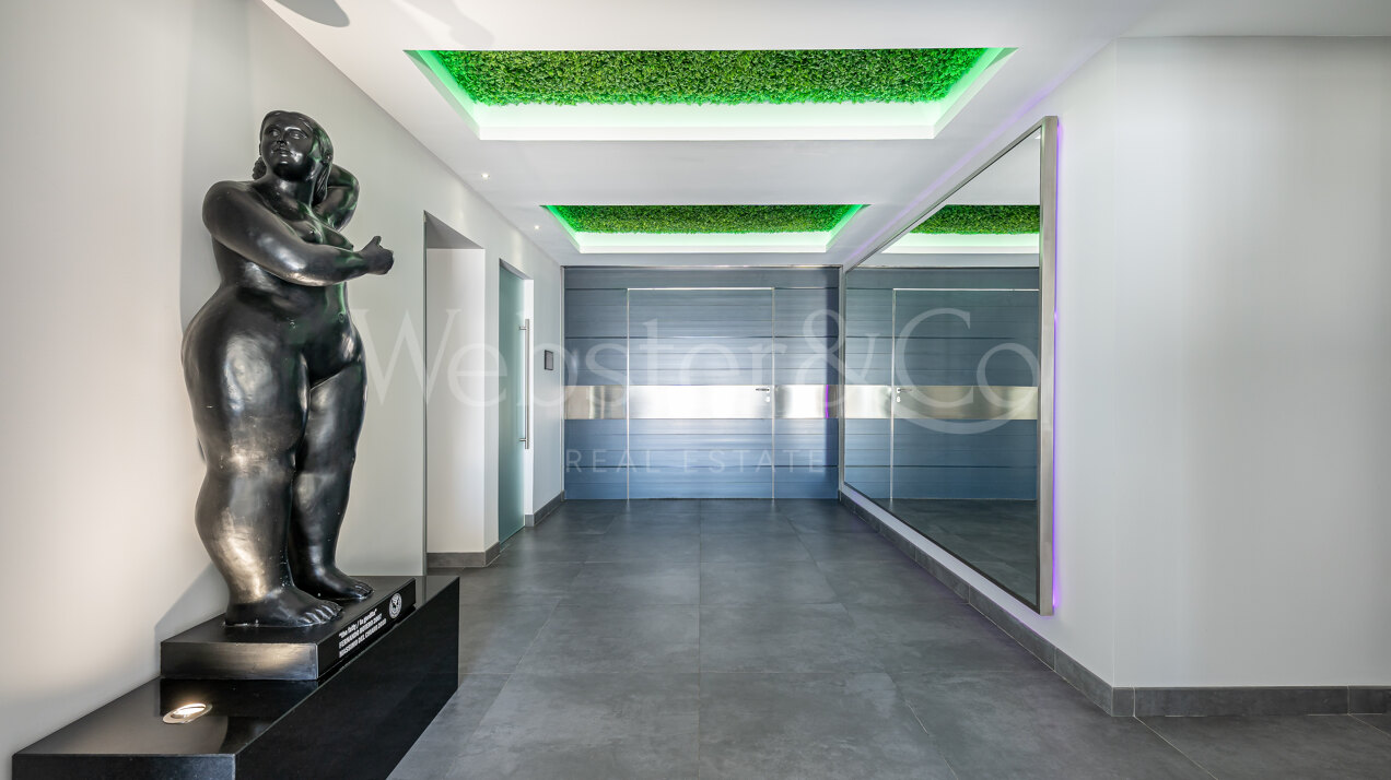 Villa Beachside - Stunning Home in Mijas Costa