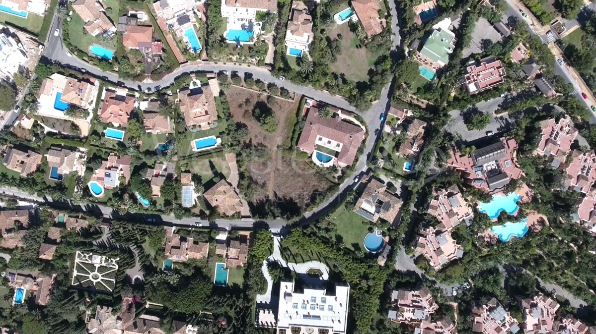 Plot with Spectacular Views in Marbella Golden Mile